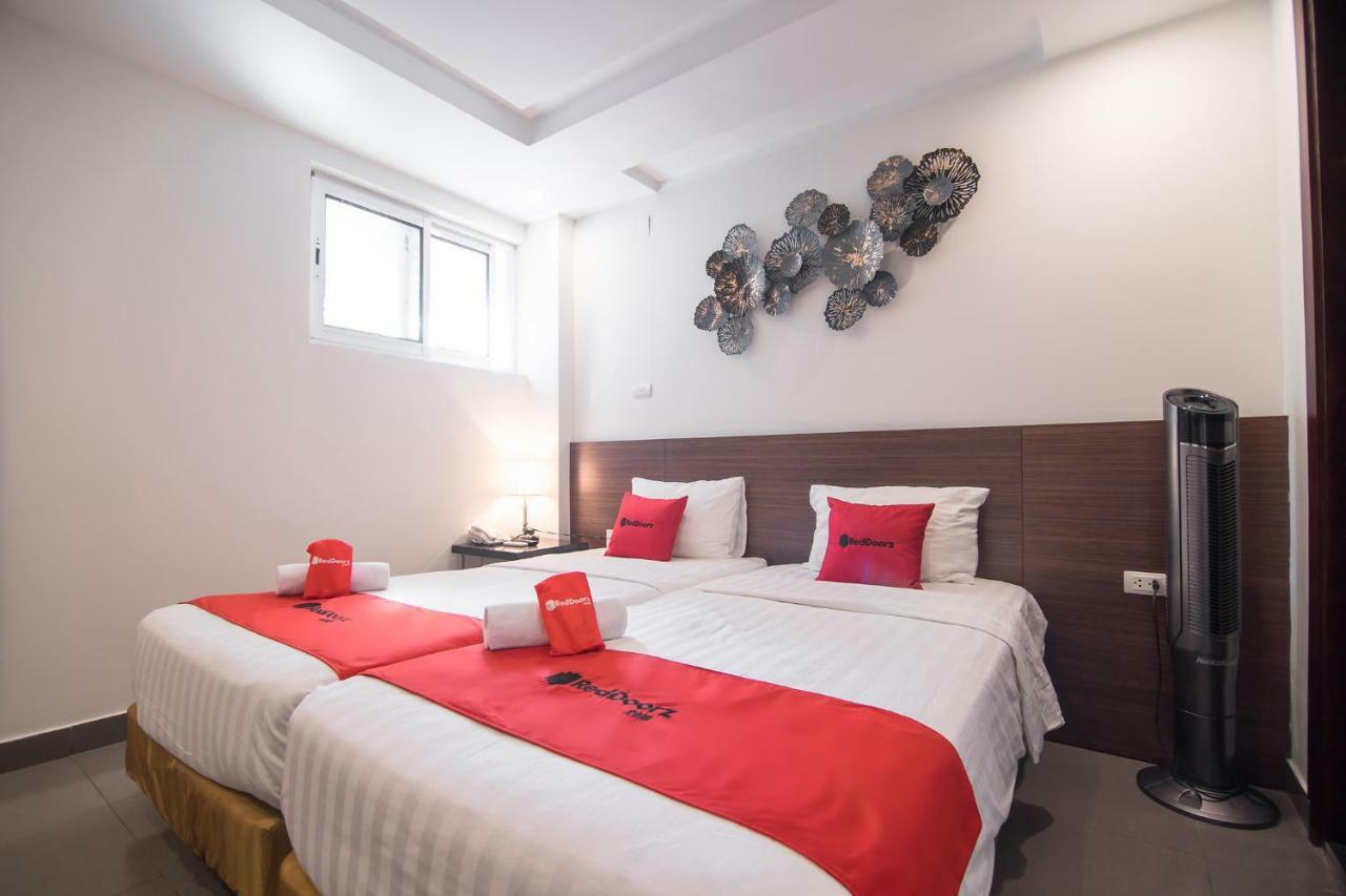 Hotel RedDoorz near Giap Bat Dại Mõ Zewnętrze zdjęcie